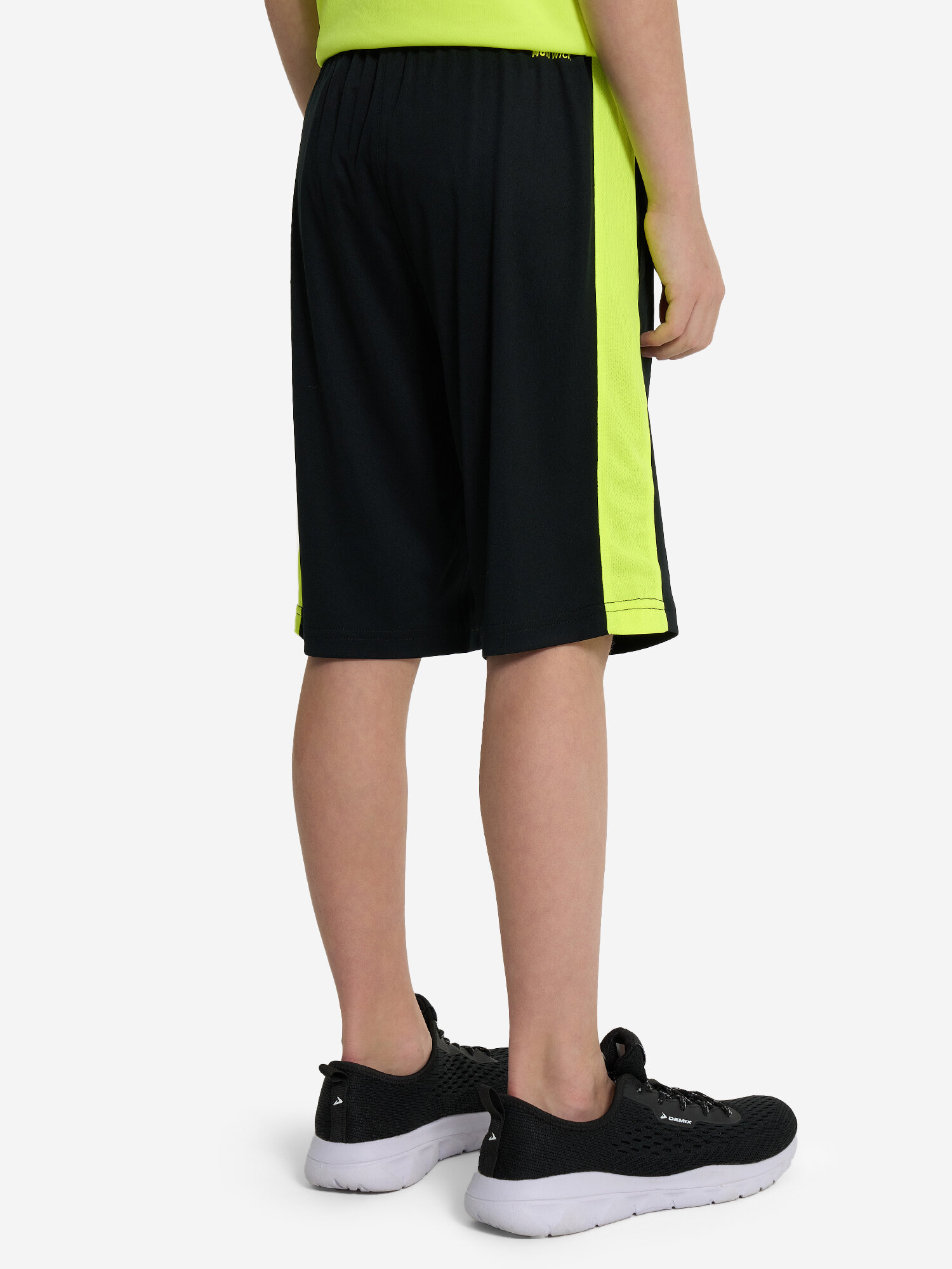 Шорты спортивные Demix, размер 158-164, черный/зеленый — фото 1