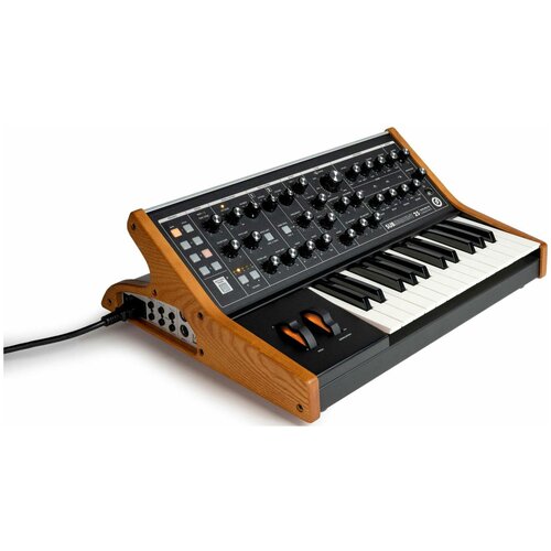 Moog Subsequent 25 Клавишные аналоговые синтезаторы