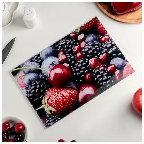 фото Доска разделочная "ягодный бум", 30x20 см доляна