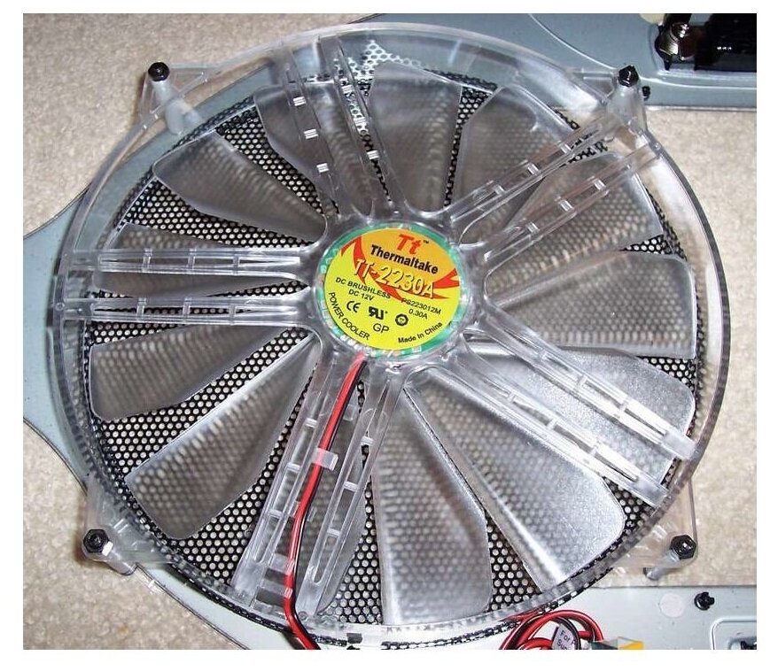 Вентилятор компьютерный Thermaltake TT-2230A 250х250мм (диаметр 220мм) прозрачный