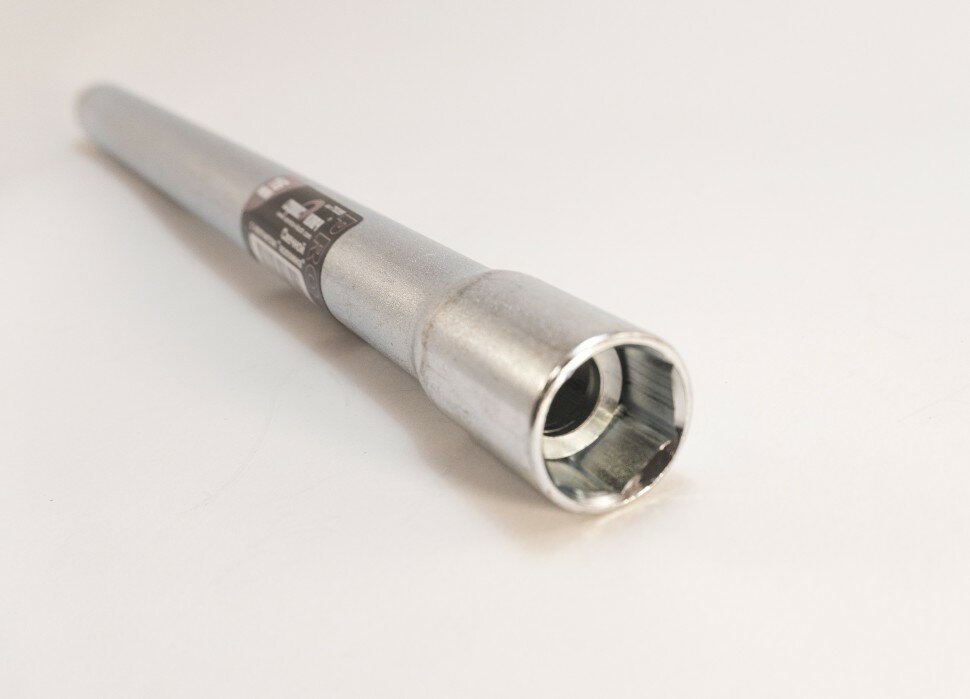 фото Ключ свечной трубчатый 16 с магнитом "Коломна" (270мм)-Сервис ключ (75355)