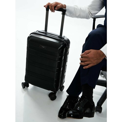 Чемодан Leegi, 35 л, размер S, черный