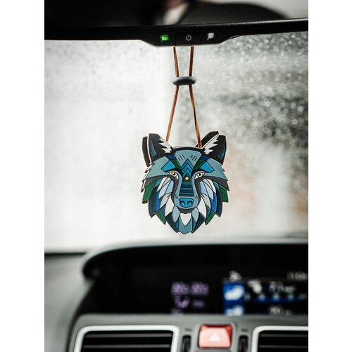 Автопарфюм ароматизатор для машины подвесной деревянный Томград