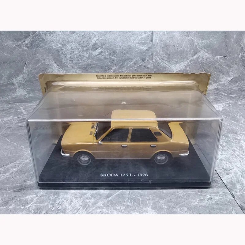 Масштабная модель автомобиля SKODA 105L 1978 года (1:24) из сплава, коллекционная, декоративная, игрушка