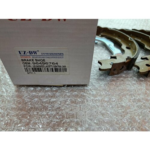 Колодки тормозные задние барабанные ручного тормоза Лачетти Эпика 3200₽