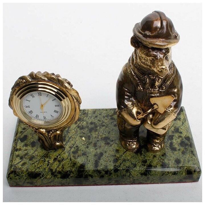 Подарки Настольные часы "Медведь-строитель" из бронзы и змеевика (Златоуст)