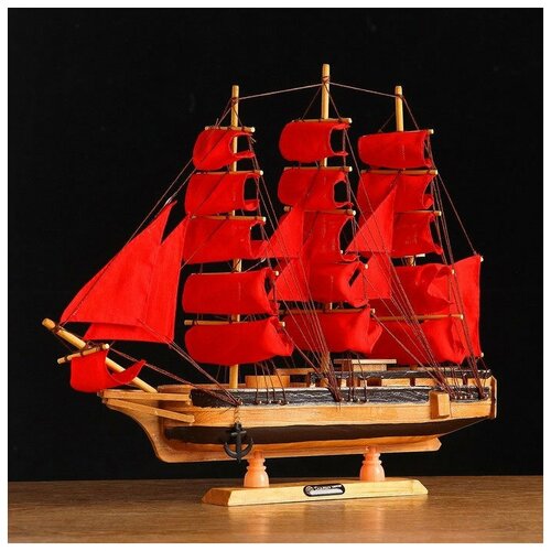 Корабль сувенирный средний Ахиллес, паруса красные, 39х44х7 см 1154016 .