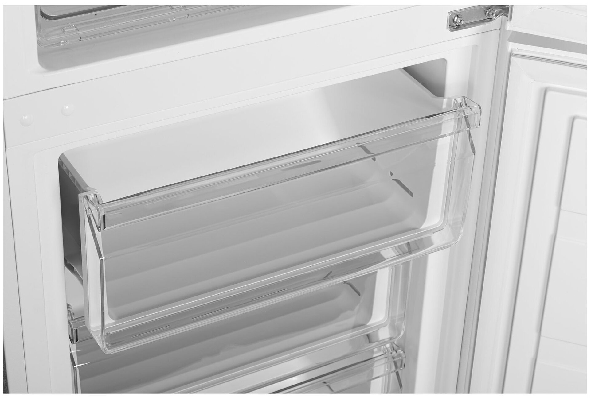 Холодильник Hyundai CC3095FWT белый
