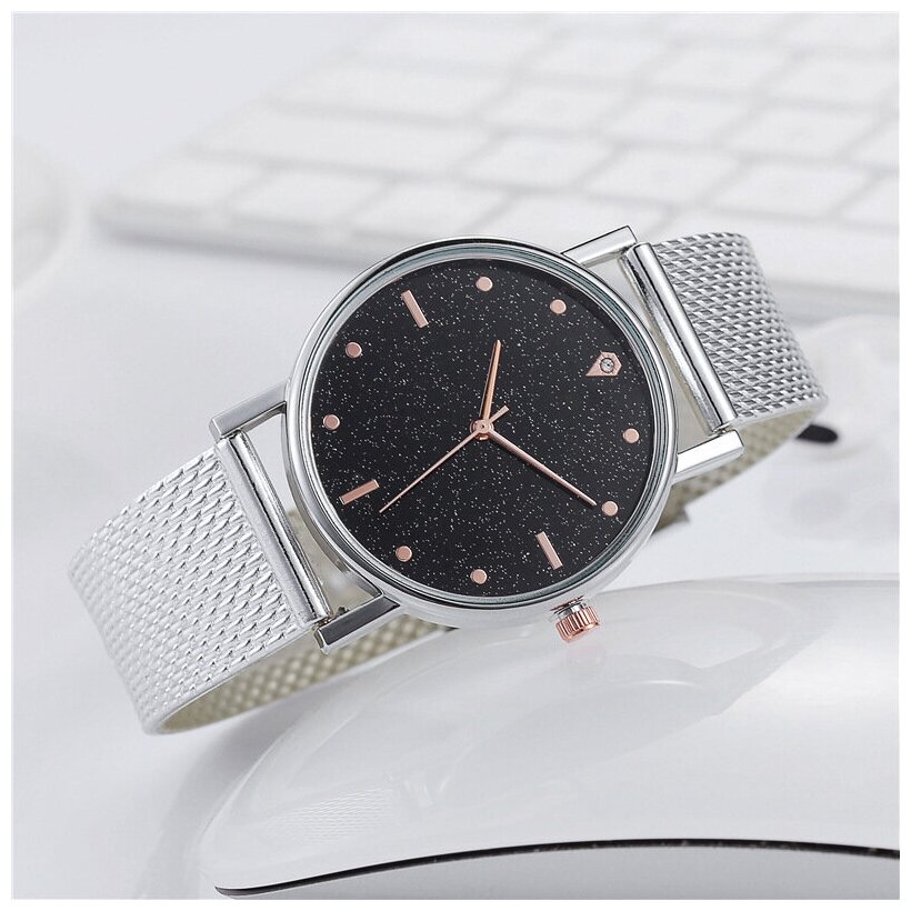 Часы женские наручные кварцевые серебристые с черным стильные часы на руку