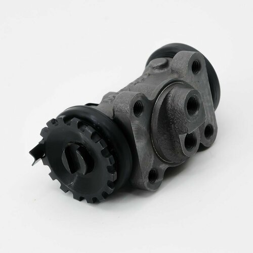 Рабочий тормозной цилиндр задний ISUZU ELF 3850 диаметр 40 без прокачки правый MIYACO 2640₽