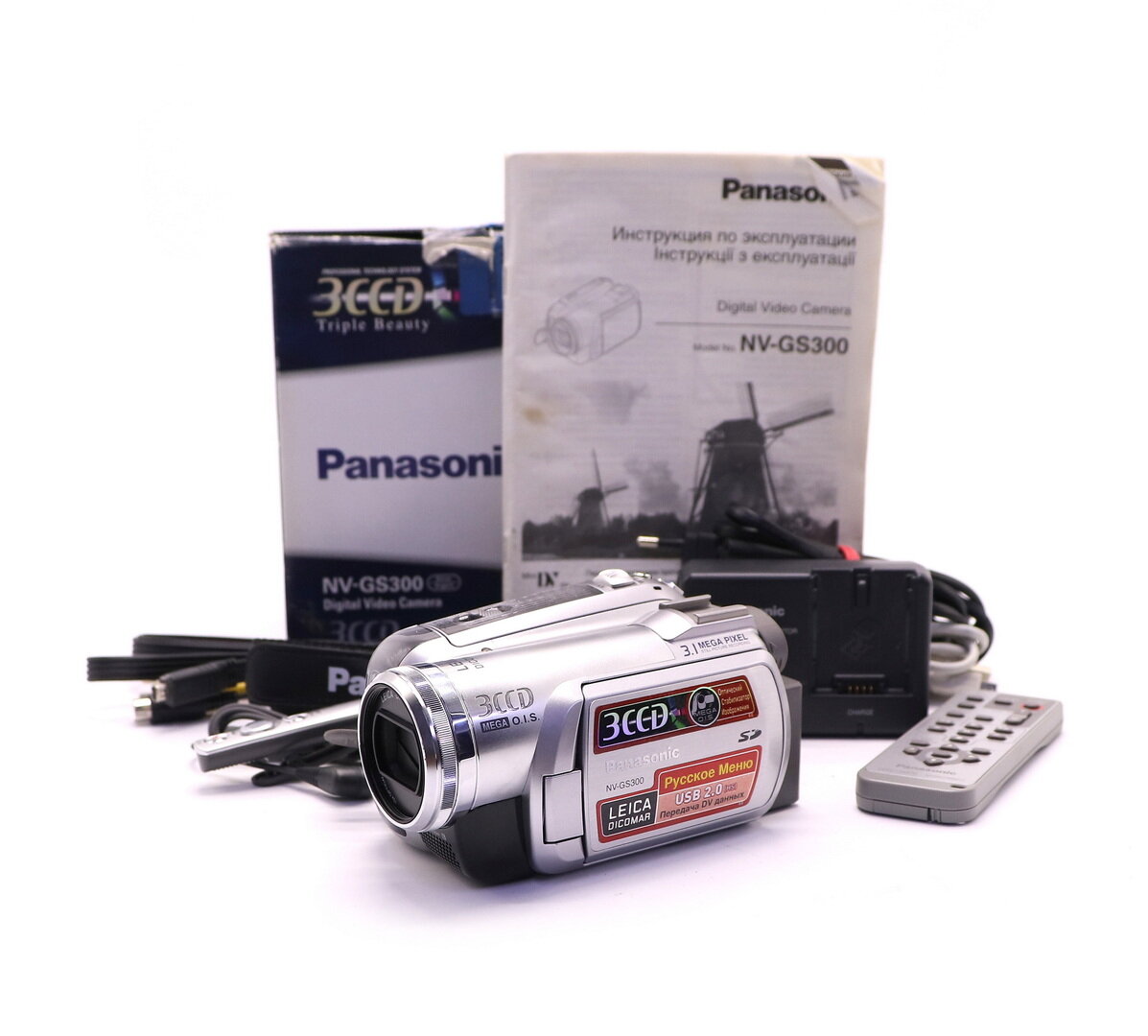 Видеокамера Panasonic NV-GS300 в упаковке