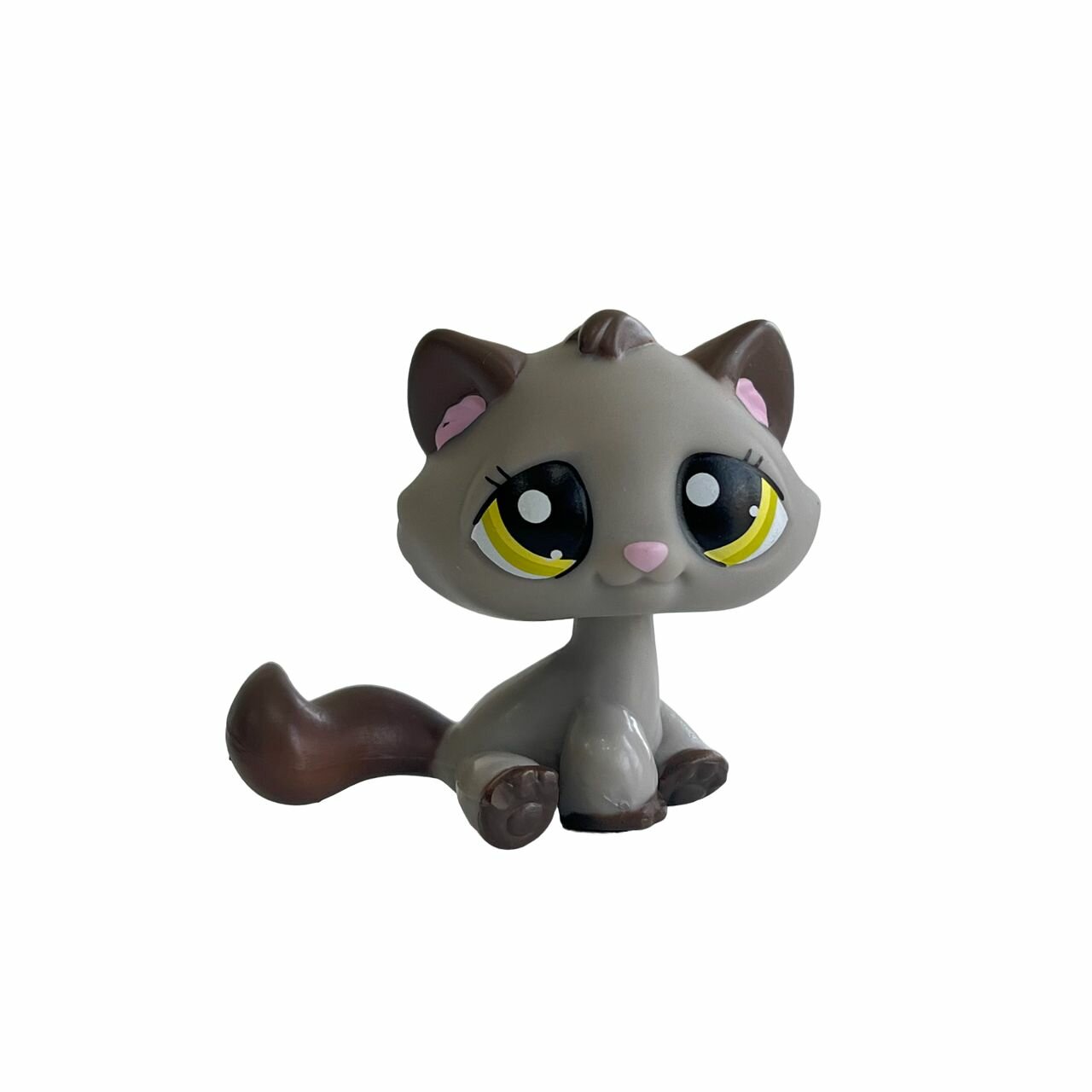 Littlest Pet Shop кошка LPS 2215 , У сидящего серого котенка пара розовых ушекКороткошерстная кошка