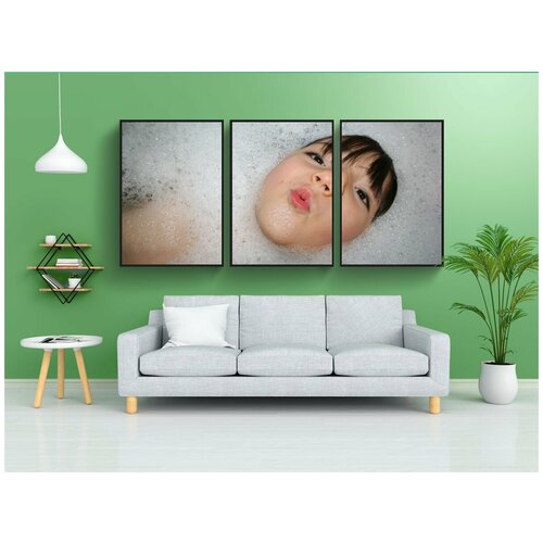 фото Набор модулных постеров для интерьера "ребенок, ванна, мусс" 60x90 см. в тубусе, без рамки lotsprints