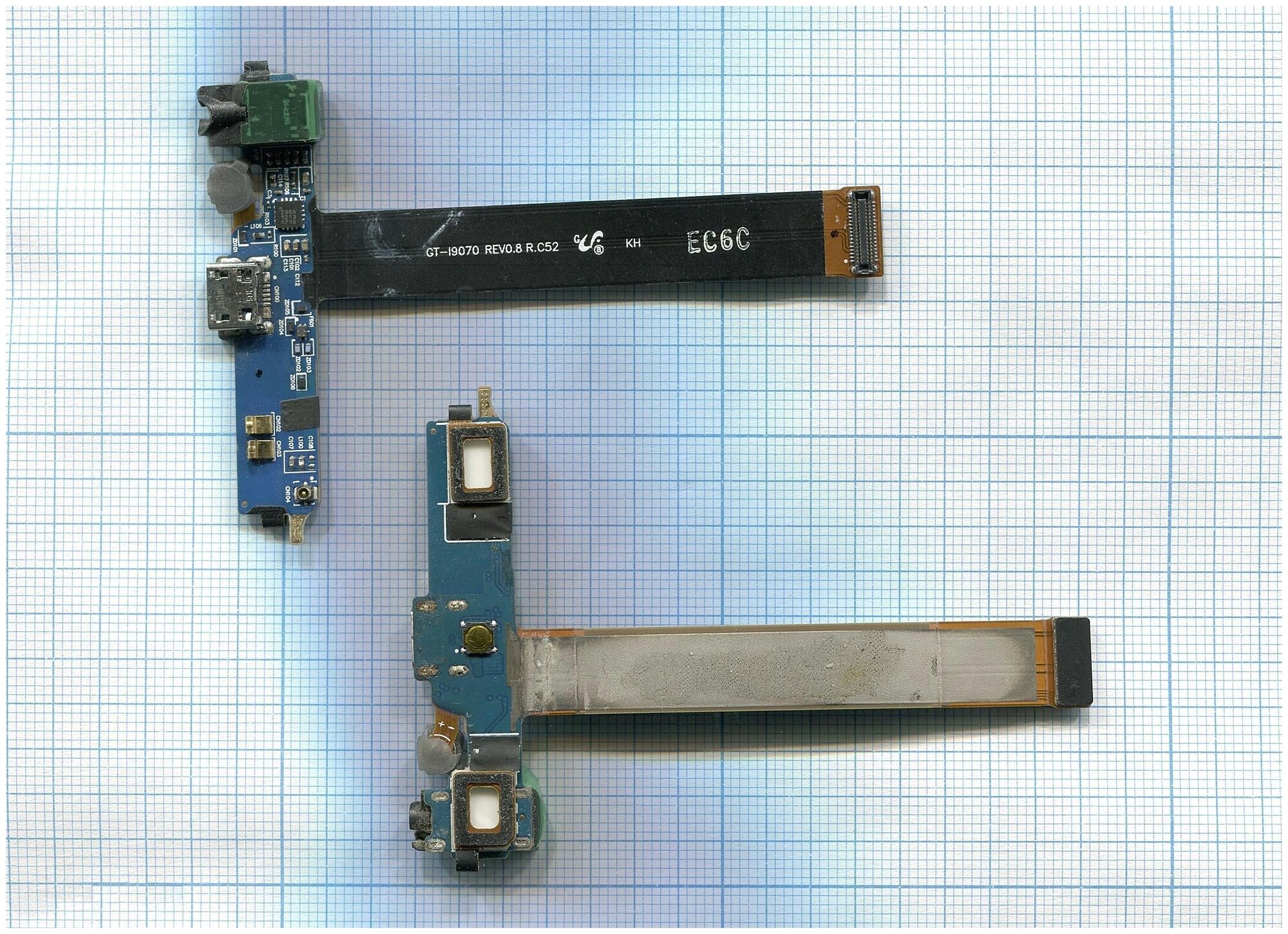 Разъем Micro USB для Samsung i9070 (плата с системным разъемом, аудио разъемом, микрофоном, HOME и ш