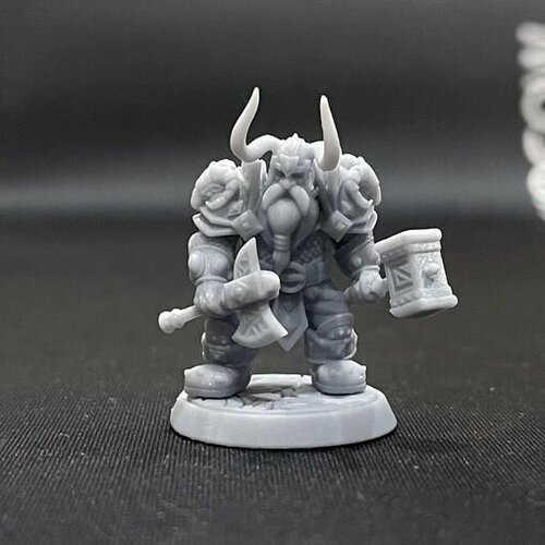 Миниатюра для настольной игры / Дворф #18 (Warcraft) Масштаб 32мм (не высота)