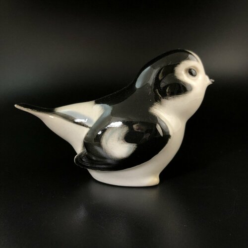 Статуэтка «Пуночка», ЛФЗ, фарфор, СССР, 1970-е гг.