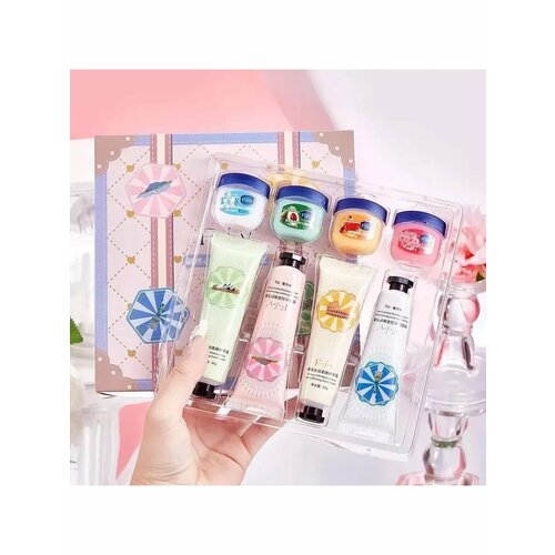 Подарочный Набор кремов и бальзам для губ