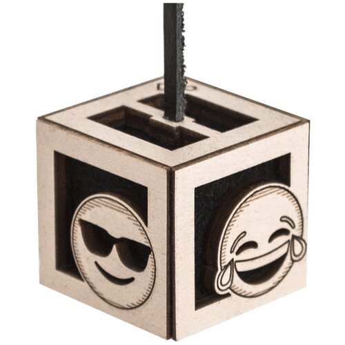 Ароматизатор Смайл / Пахучка в машину настроение / Парфюм для авто Diko