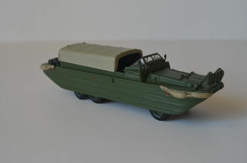 Масштабная модель 1/72, военный автомобиль амфибия Dukw-353