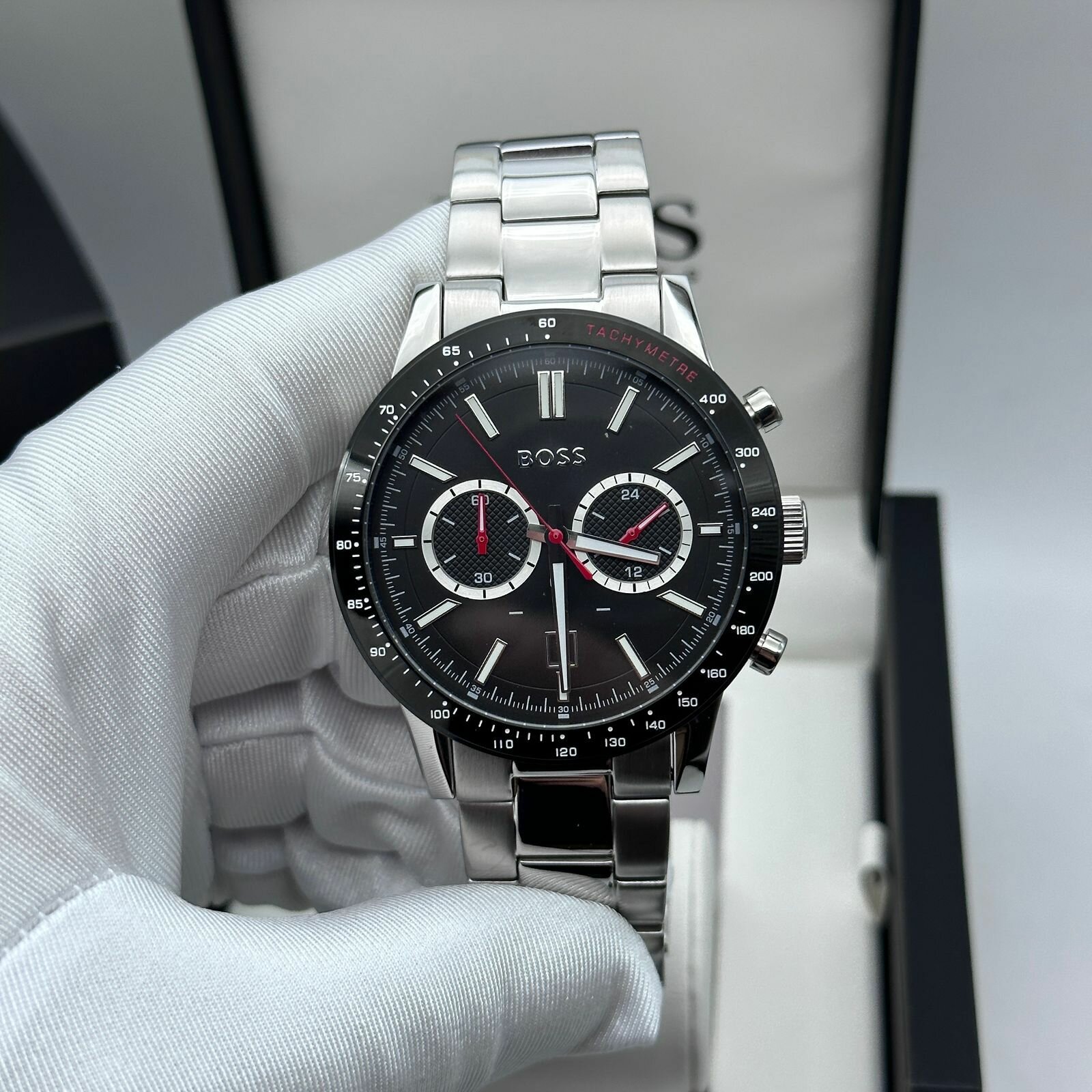 Наручные часы BOSS Allure 