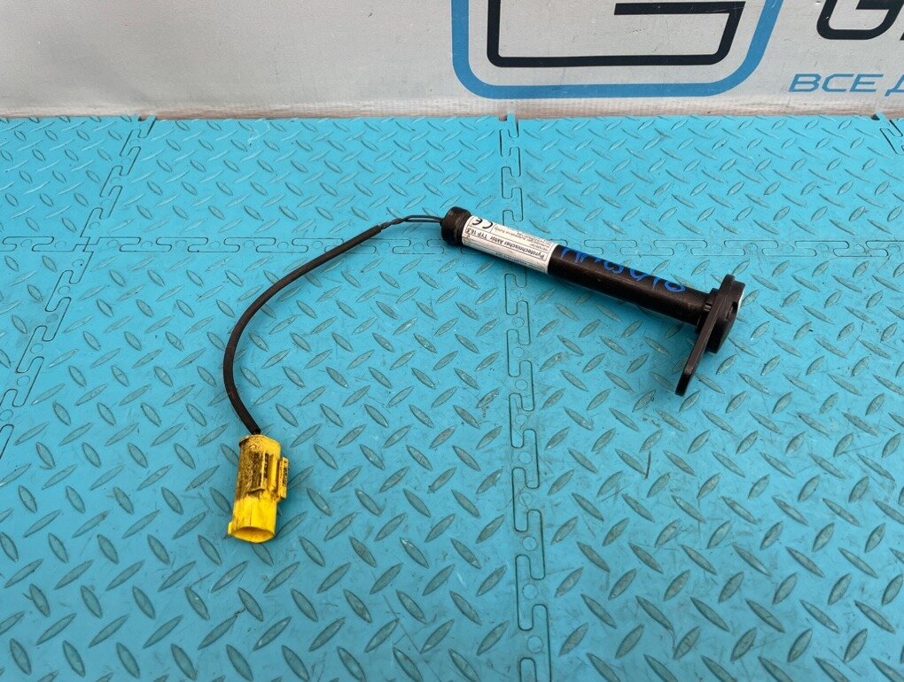Пиропатрон капота Mercedes-Benz S-Class 2013 W222 278.929 4.7 OEM A2228870010