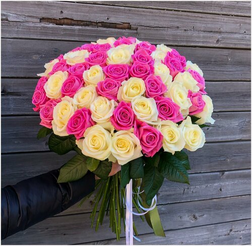 Изображение товара Розы Премиум 51 шт розово-белые высота 50 см рев код.11025 - Просто роза ру st hi po kr ak