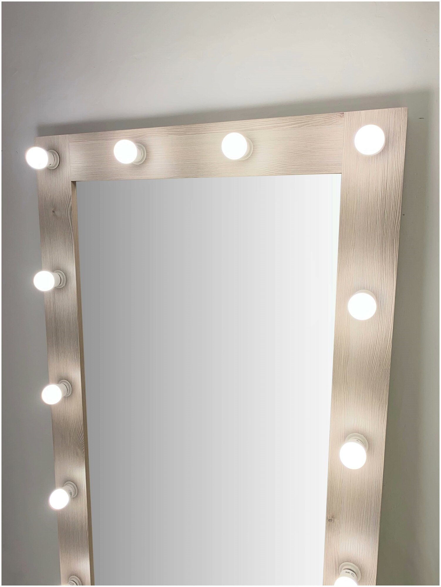 Гримерное зеркало BeautyUp 175/80 с лампочками, цвет "Сосна Рустик" - фотография № 3