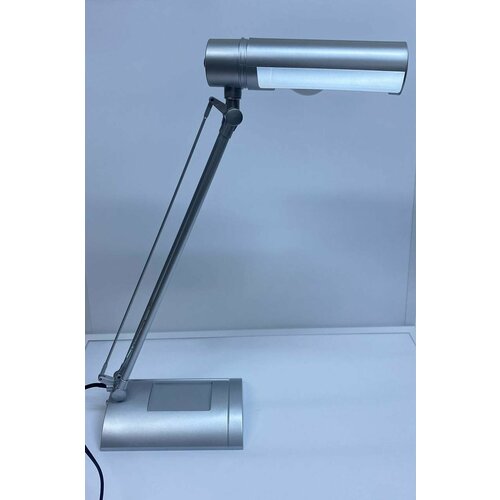 Cветильник, настольный 20 Вт, сэнергосберегающий cеребристый