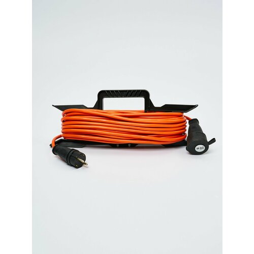 Удлинитель силовой на рамке ТОР 20 метров ПВС 3х15 с заземлением 16А 3500 Вт IP44 220В 2500₽