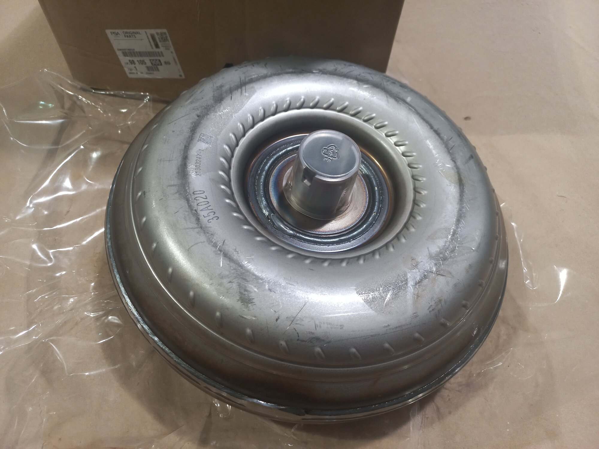 Гидротрансформатор АКПП 1.2 12V e-THP PureTech 110 Пежо Peugeot 2008 оригинал 9810590680