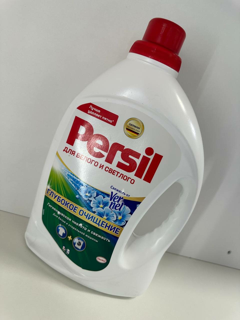 Persil 2,145л жидкое средство для стирки "чистота от Persil Vernel для белой светлой одежды" — фото 1