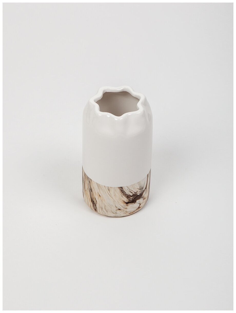 Ваза Ismat VM-251, керамическая, настольная, фигурное горлышко, белая, 19х10 см — фото 1