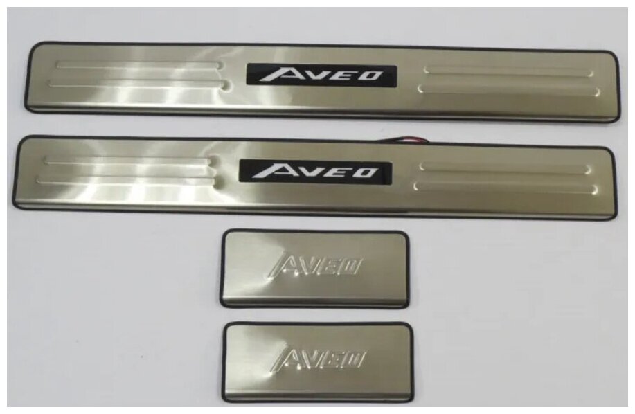 Накладки на пороги светящиеся Chevrolet Aveo Т300 2011-2020 / Шевроле Авео Т300
