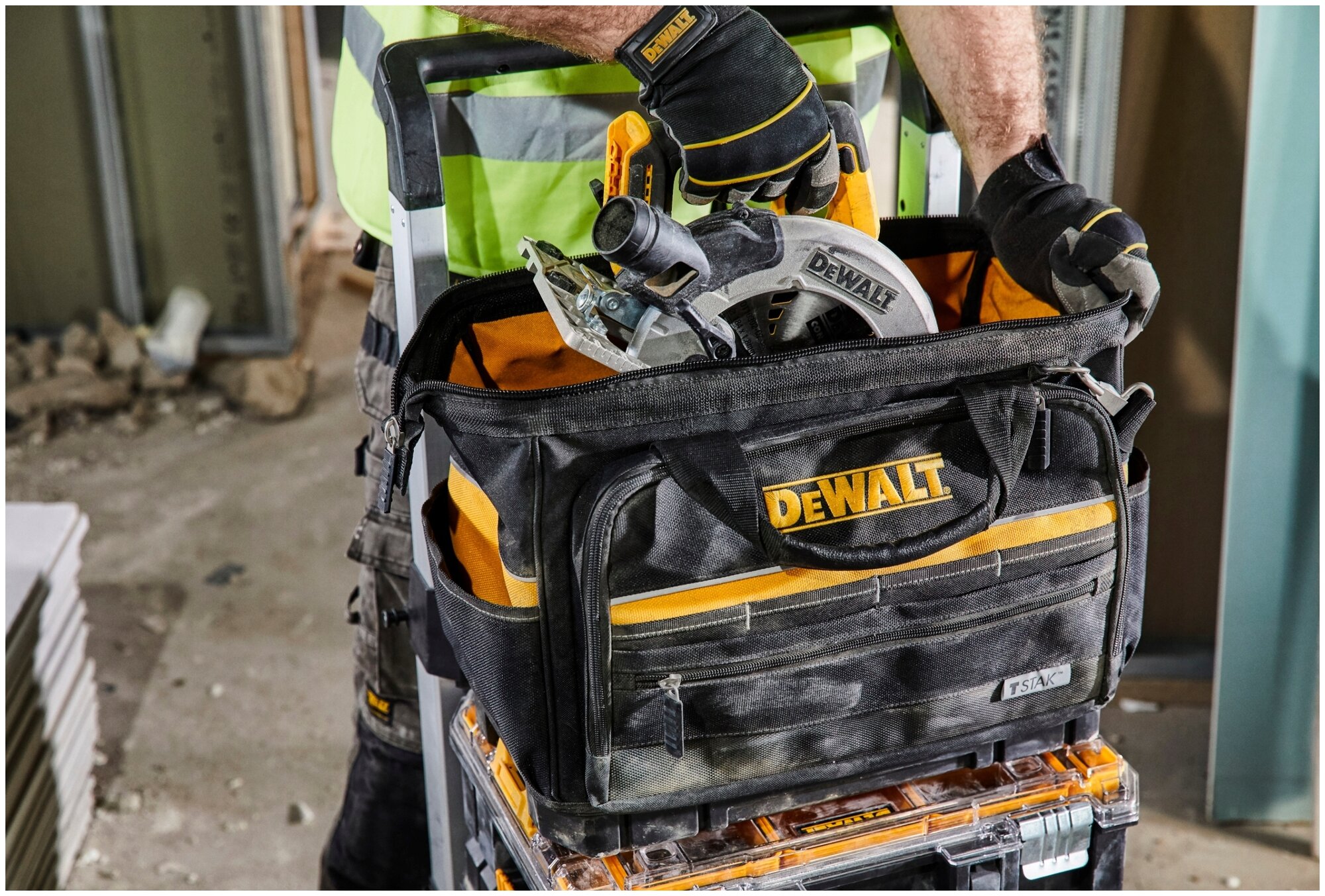 Сумка DeWalt T-STAK DWST82991-1 - фото №4