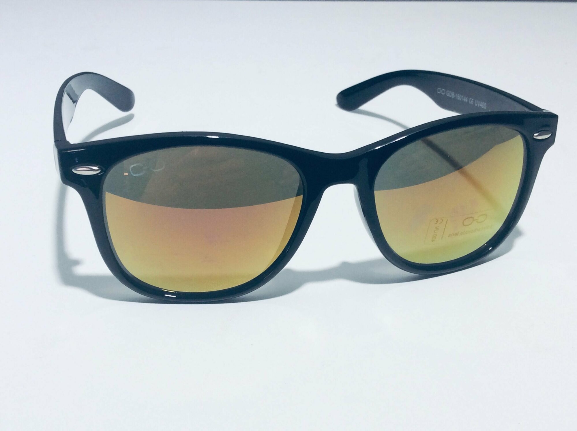 Солнцезащитные очки D CURVE