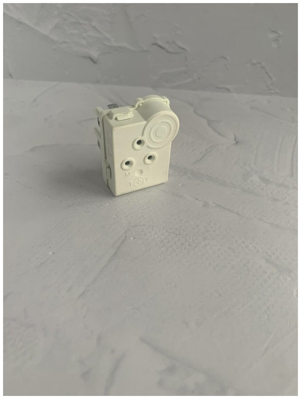 фото Реле пускозащитное ZHB54-125P15C JX 210415