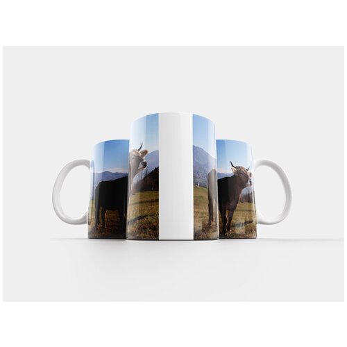 фото Кружка "корова, гора, лужайка" 320 мл lotsprints