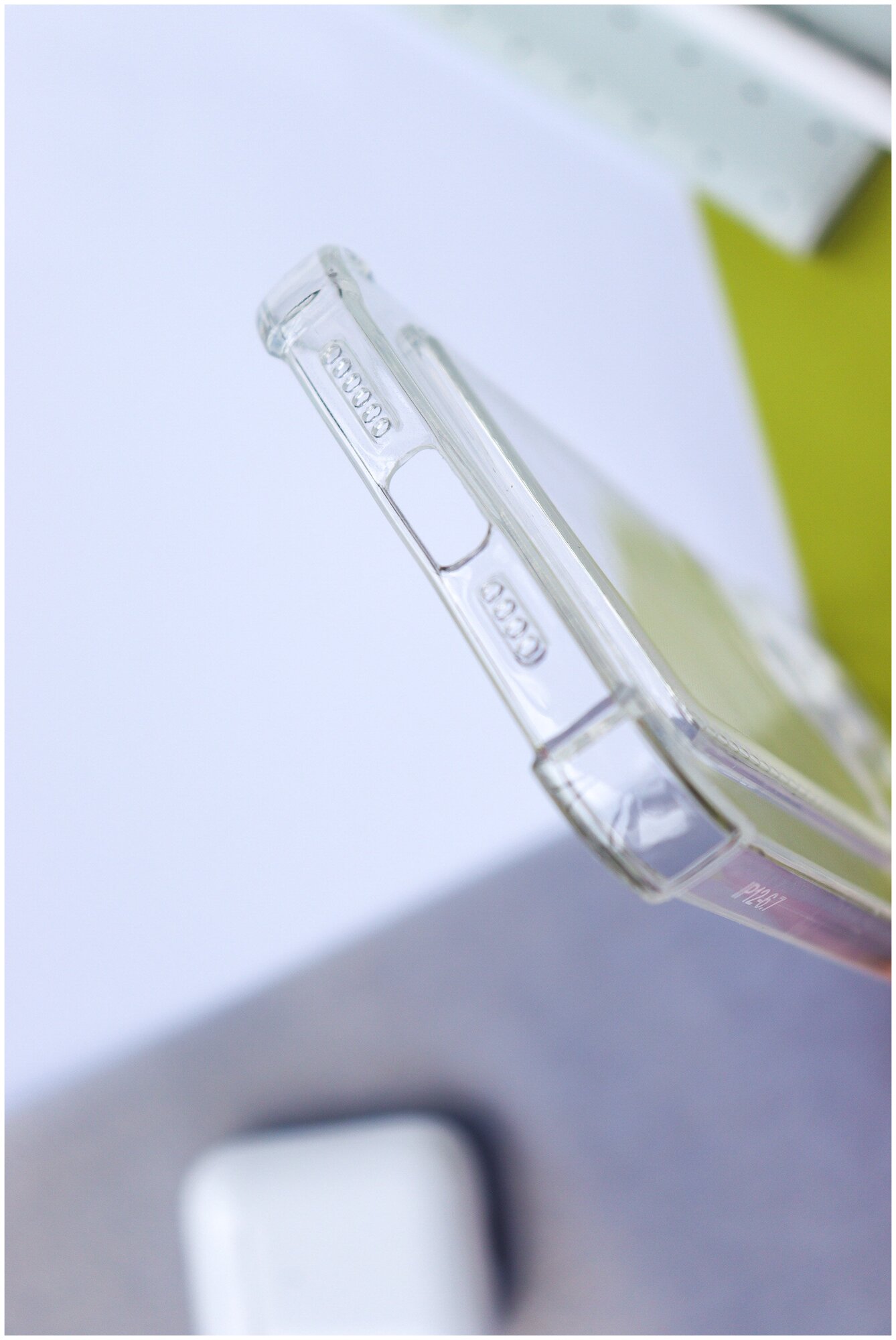 Чехол LuxCase для APPLE iPhone 12 Pro Max TPU с картхолдером 1.5mm Transparent 63508 - фото №4