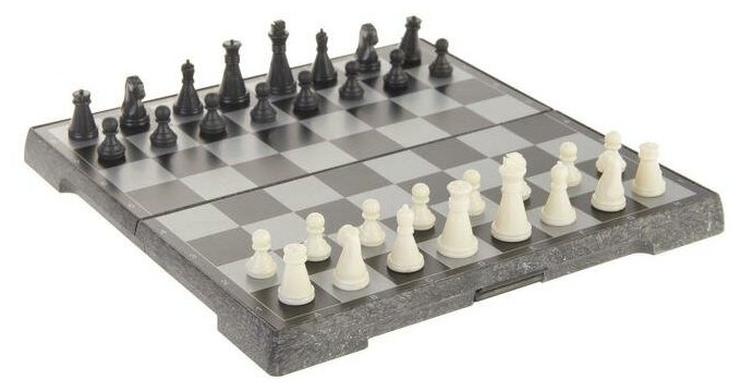 Шахматы магнитные, 19.5 х 19.5 см, чёрно-белые 2590518