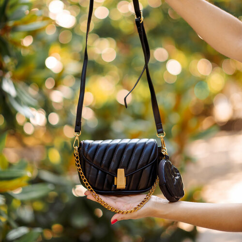 фото Сумка кросс-боди , фактура стеганая, черный bananas