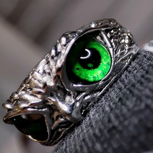 Кольцо, зеленый