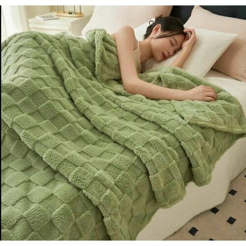 Плед плюшевый Шахматы на кровать, диван 200х220 см