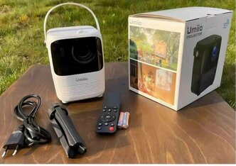 Портативный проектор, Проектор UMIIO Full HD 1080p 5G Android TV, Видеопроектор для для дома, дачи, офиса белый