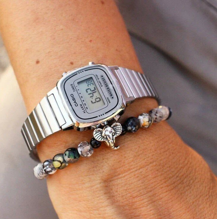 Наручные часы CASIO Classic, серебряный — фото 1