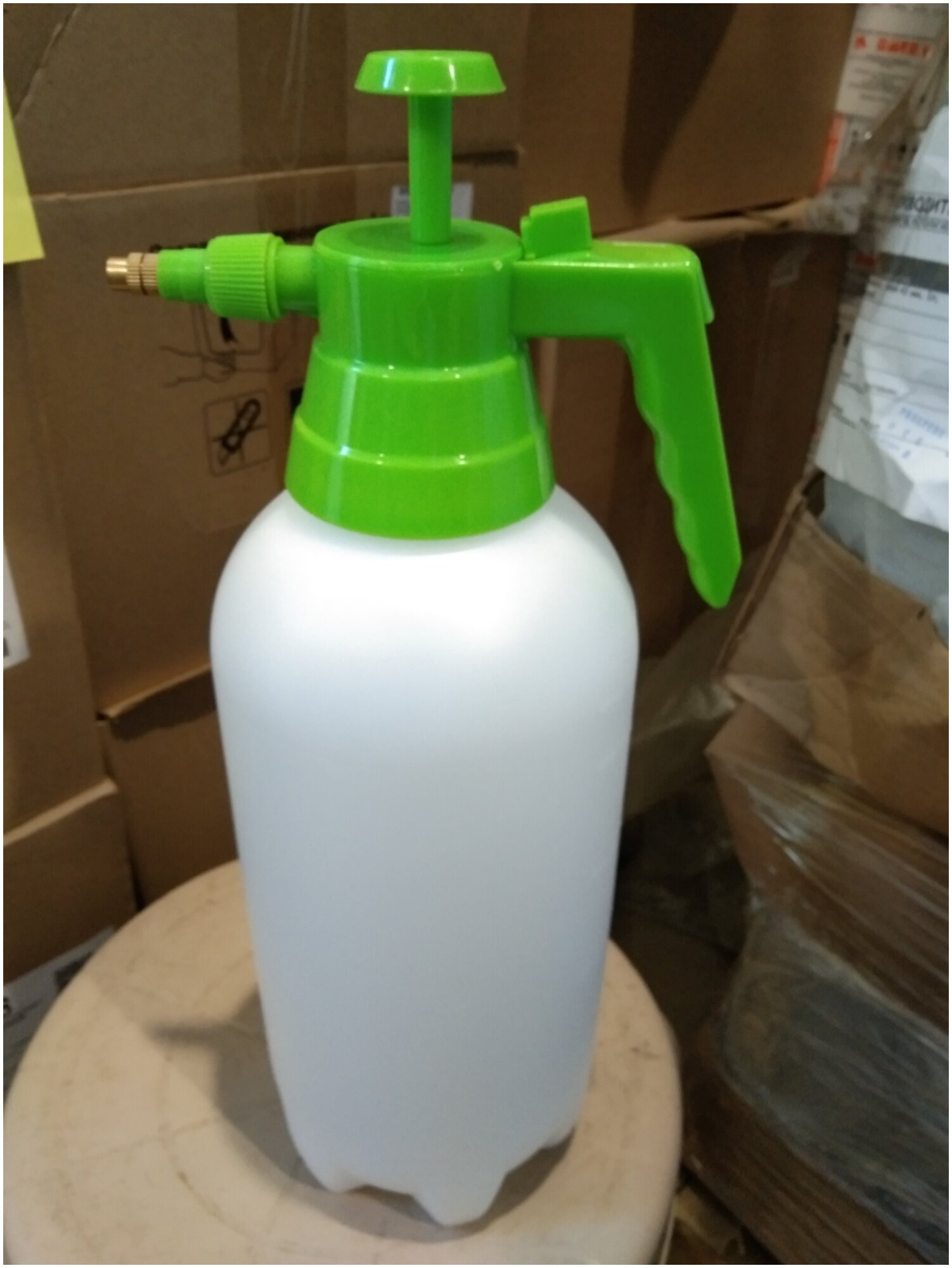 Распылитель (пульверизатор) для распыления воды на цветы и рассаду "Классик", 3 литра - фотография № 1