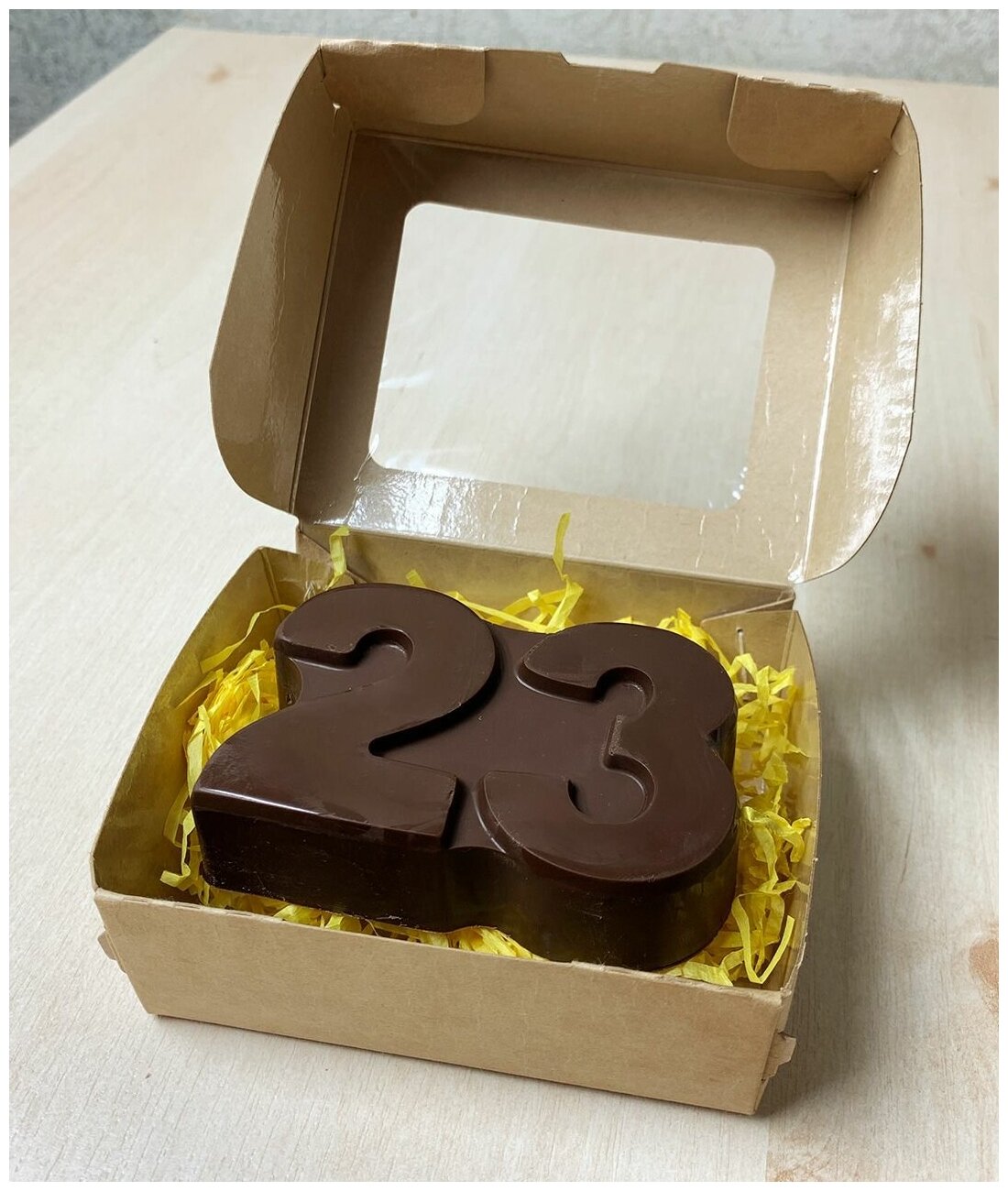 Шоколад фигурный темный "23 февраля" 120г - фотография № 1