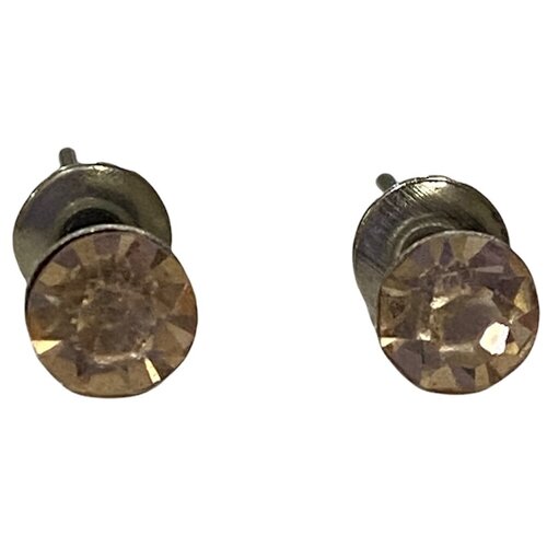 Серьги гвоздики