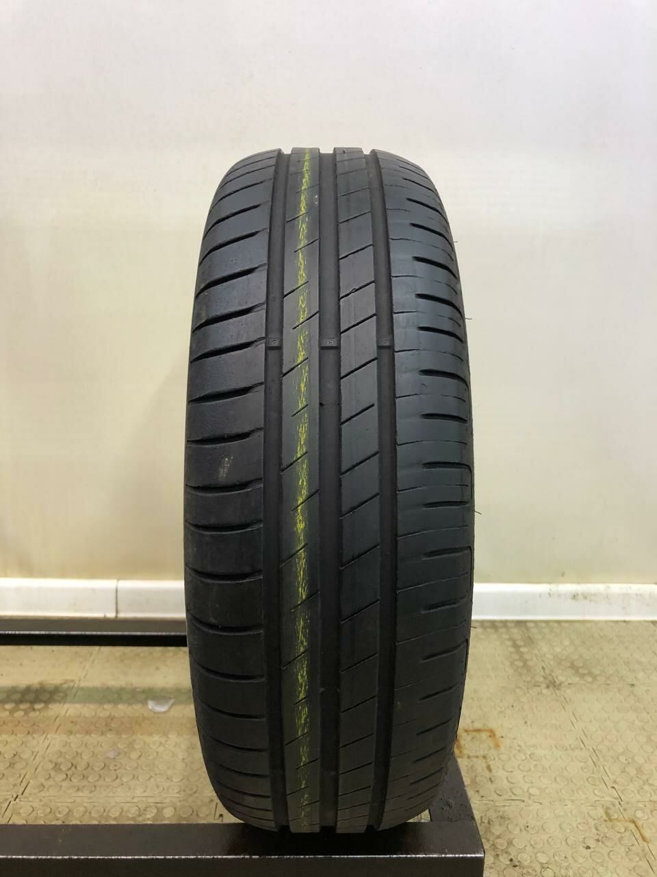 Goodyear EfficientGrip Performance 195/65 R15 БУ Шины Летние