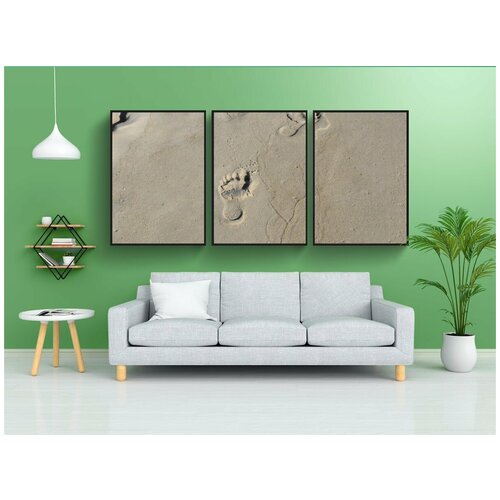 фото Набор модулных постеров для интерьера "следы на песке, следы, ребенок" 60x90 см. в тубусе, без рамки lotsprints