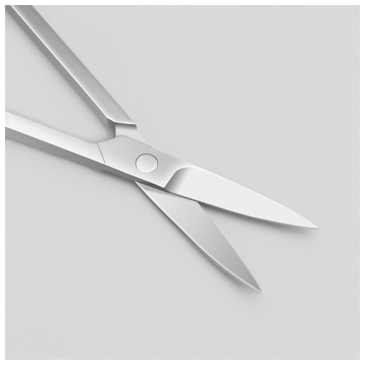 Ножницы маникюрные "Premium", загнутые, узкие, 9 см, на блистере, цвет серебристый
